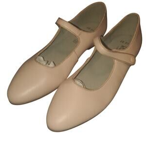 NWOT Ruby Label Size 37 US 6.5 Leather Blush Pink Mary Jane Pointed Toe Shoes